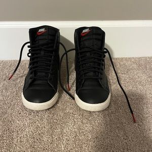 Nike Blazer Mid Rebel